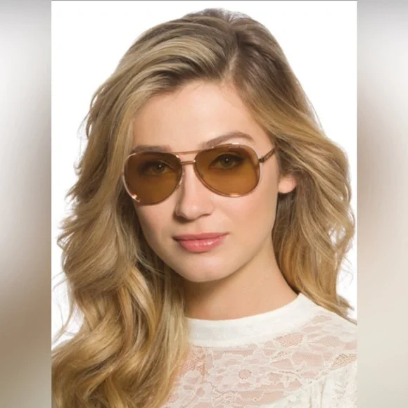 Michael Kors Women's Chelsea MK5004 Sunglasses in excellent condition - Picture 7 of 9